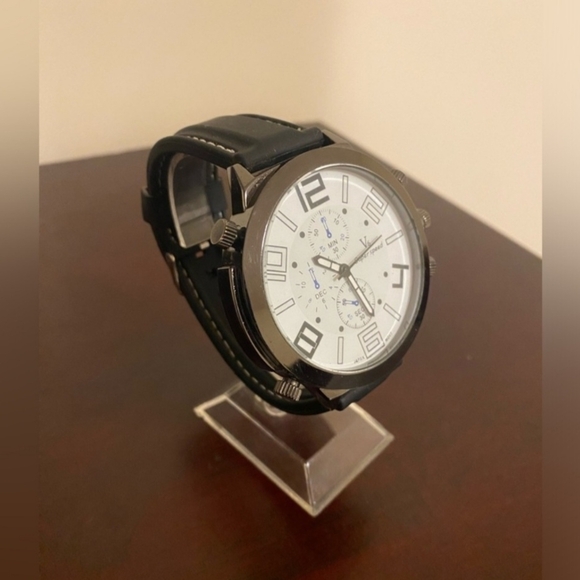 Brand new White V6 super speed men’s fashion watch - Picture 3 of 3